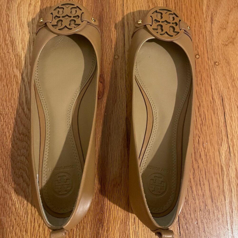 Tory Burch Tan Flats Size 8.5